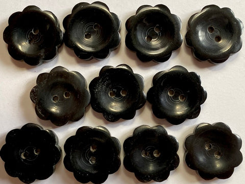 Black Horn Flower Shape Concave Centre 22mm