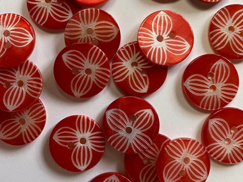 Coral/Red Shell with Laser Flower 18mm